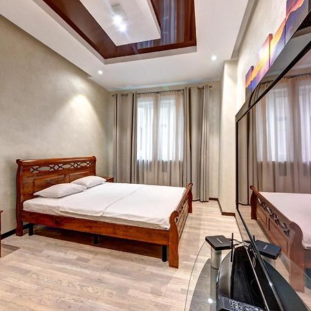 Apartments Near Kiev Botanical Garden Ym.Hryshka Экстерьер фото